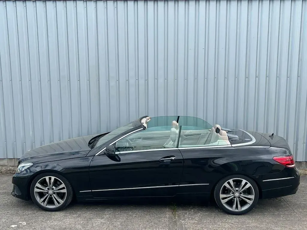 Usata Mercedes E250 204 CV (150 kW) 2014 Nero Cabrio