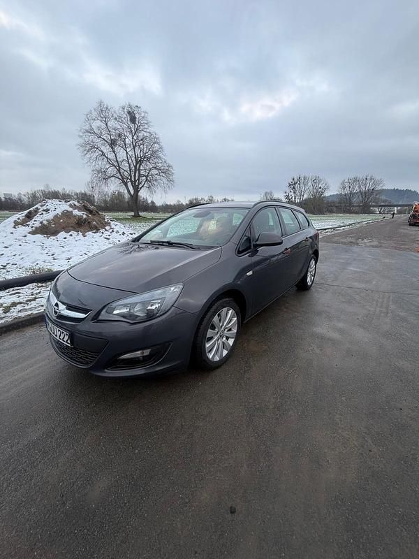 Gebraucht Opel Astra 136 PS (100 kW) 2015 Grau Kombi