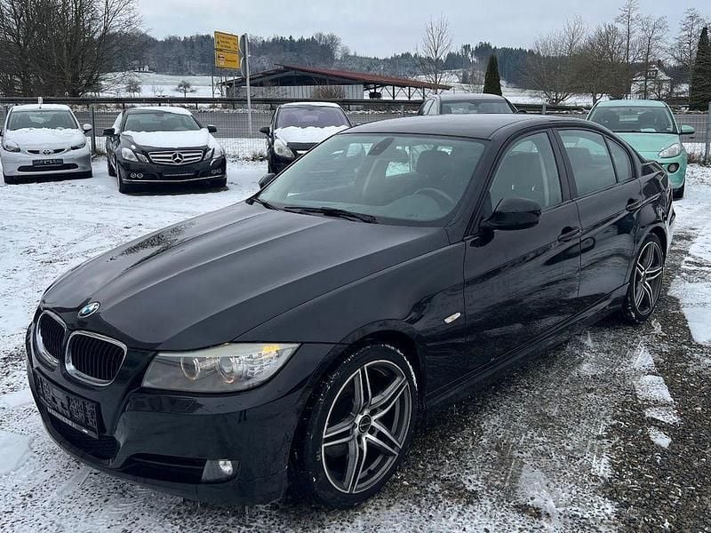 Gebraucht BMW 320 Performance 184 PS (135 kW) 2010 Schwarz Limousine