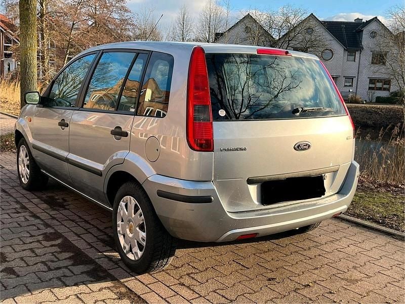 Gebraucht Ford Fusion 75 PS (55 kW) 2005 Silber Kleinwagen