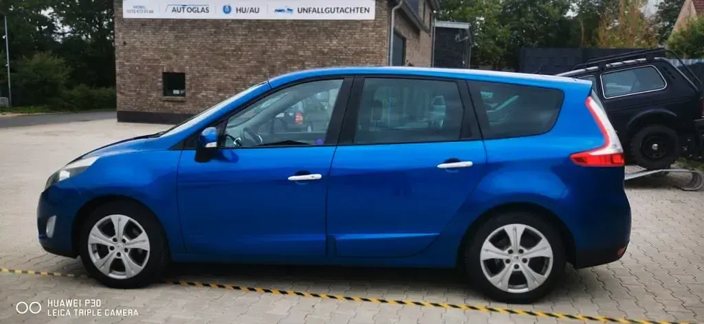 Gebraucht Renault Scénic III Dynamique 131 PS (96 kW) 2010 Blau Van / Kleinbus