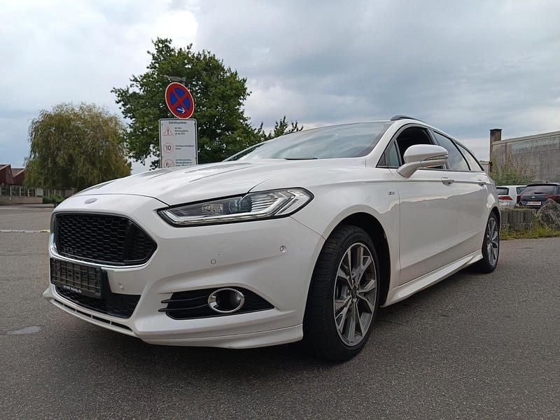 Weiß Gebraucht 2018 Ford Mondeo ST-Line Kombi | 12.900 € (Fairer Preis) - Bild 1/4