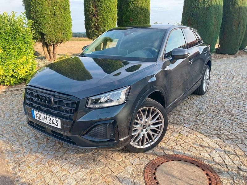 Gebraucht Audi Q2 Advanced 150 PS (110 kW) 2023 Grau SUV