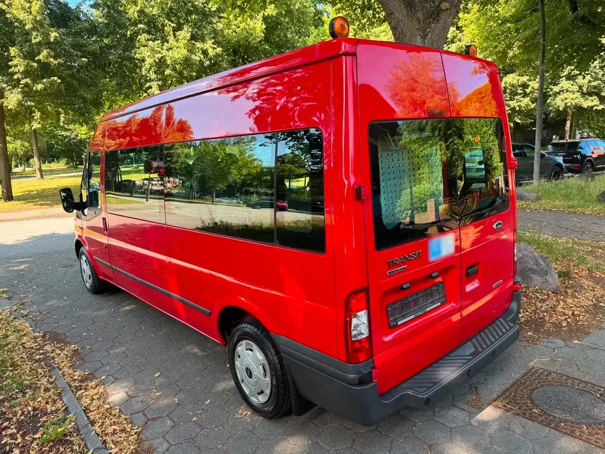 Gebraucht Ford Tourneo 101 PS (74 kW) 2012 Rot Van / Kleinbus