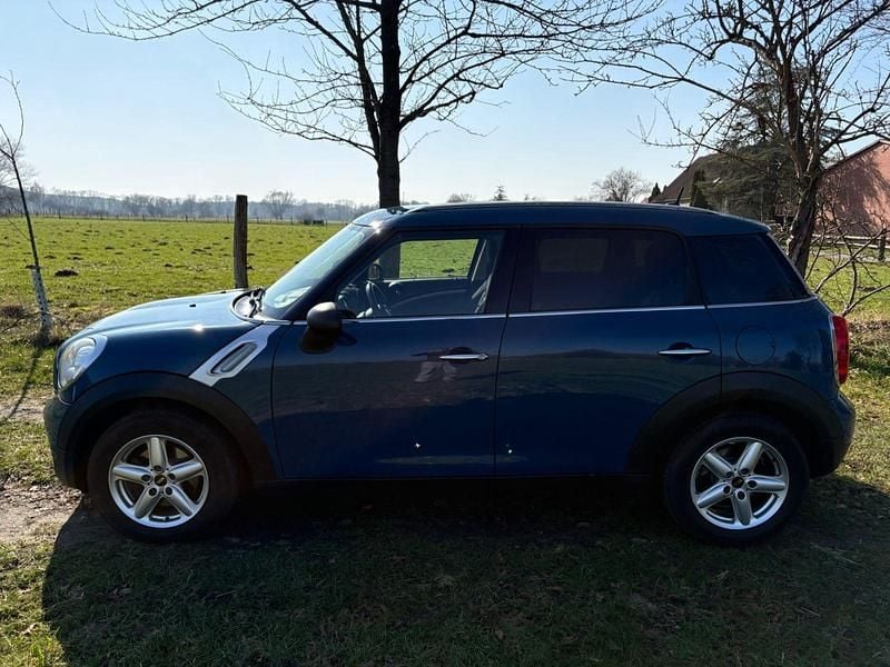 Second-hand Mini ONE 98 CP (72 kW) 2012 Albastru Hatchback