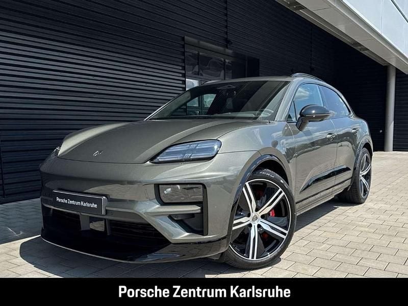 Gruen Gebraucht 2025 Porsche Macan Turbo SUV | 121.189 € (Guter Preis) - Bild 1/4