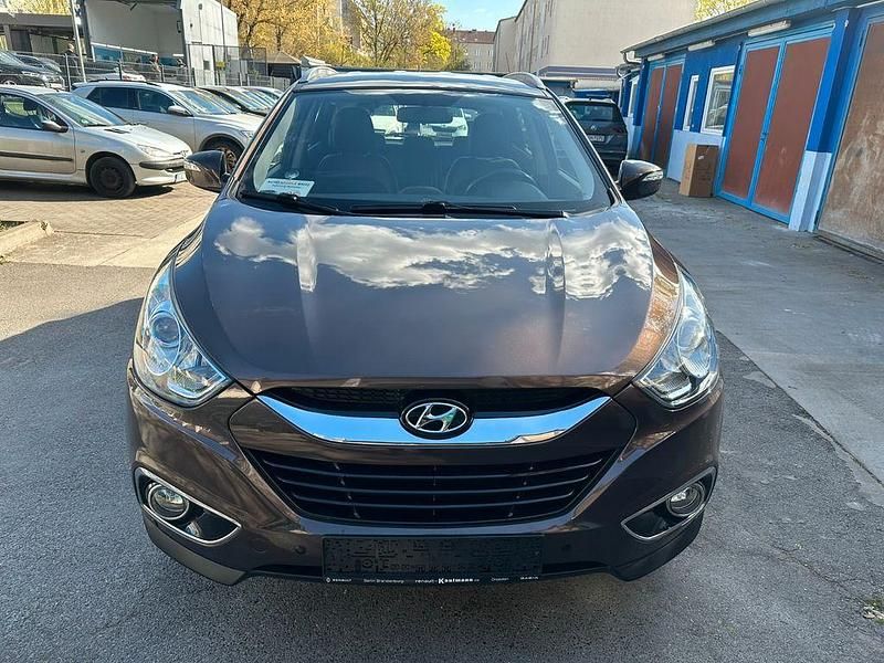 Gebraucht Hyundai ix35 Style 163 PS (119 kW) 2013 Braun SUV