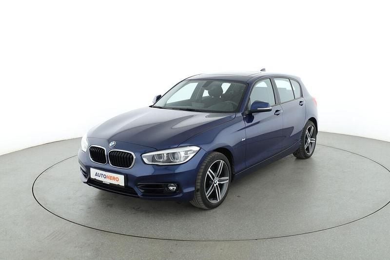 Blau Gebraucht 2018 BMW 120 Sport Line Kleinwagen | 17.600 € (Fairer Preis) - Bild 1/3