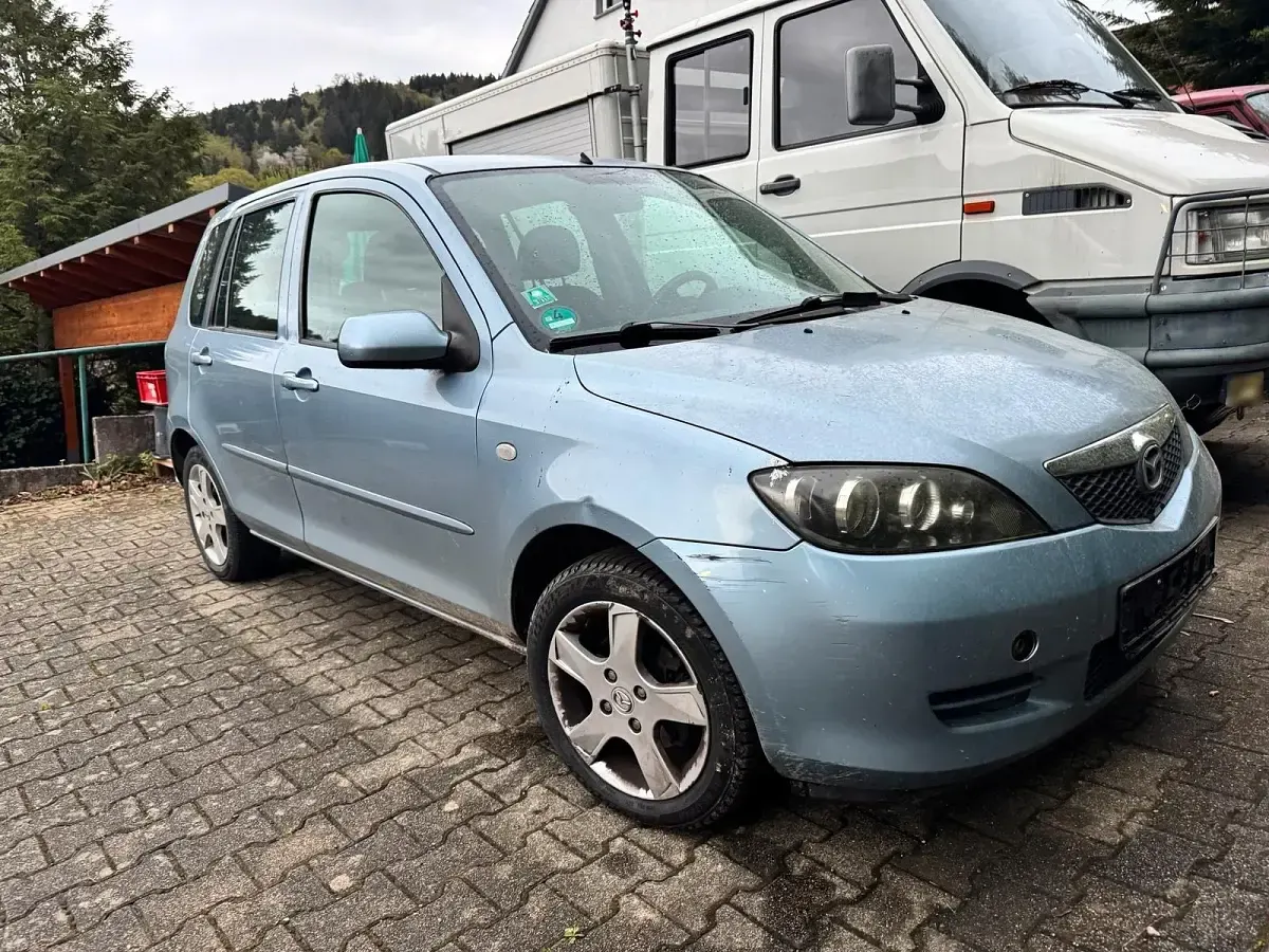Brugt Mazda 2 80 HK (58 kW) 2006 Blå Hatchback
