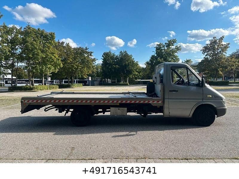 Gebraucht Mercedes Sprinter 156 PS (114 kW) 2001 Silbergrau