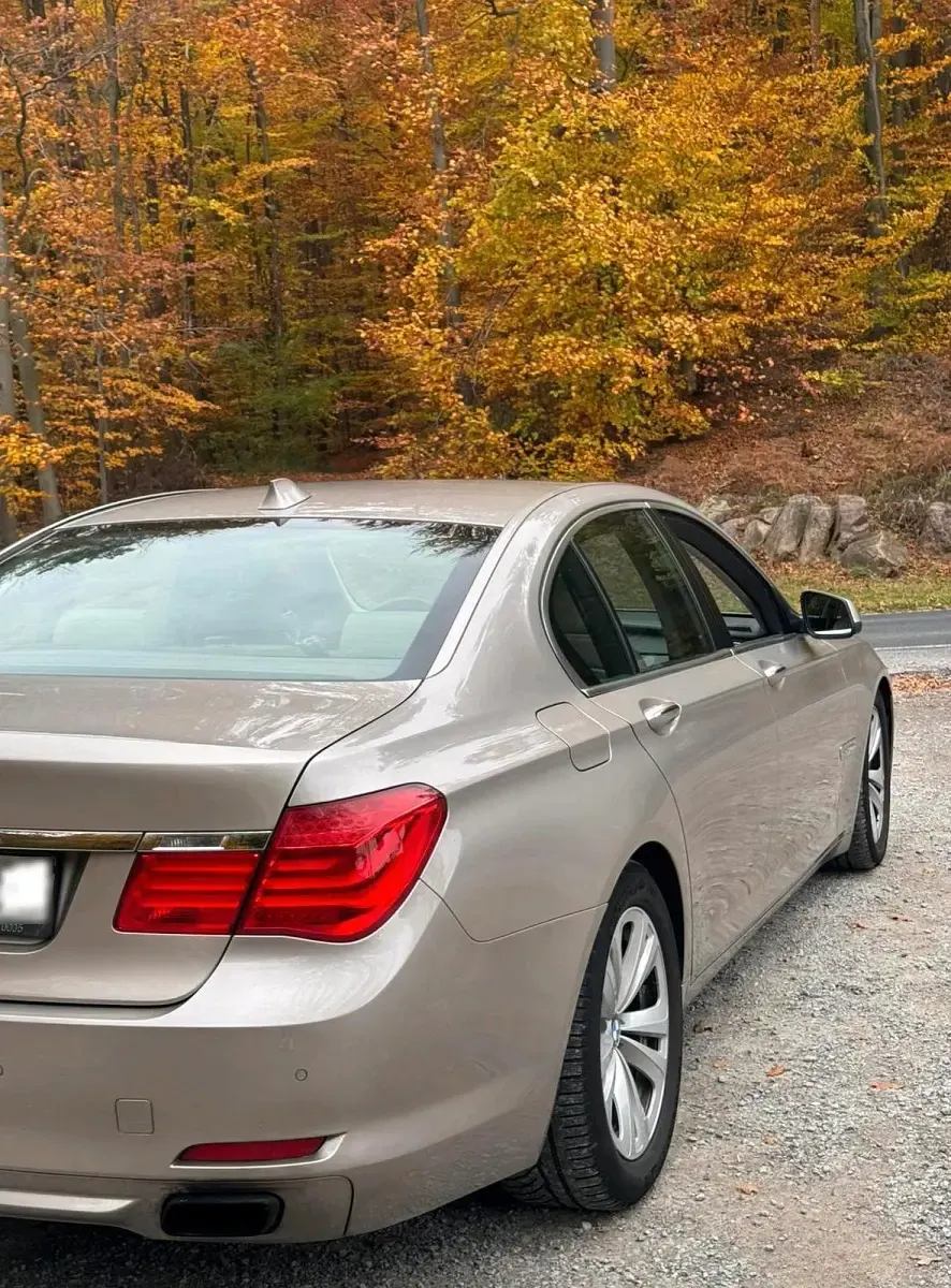Occasion BMW 740 306 ch (225 kW) 2011 Doré Berline