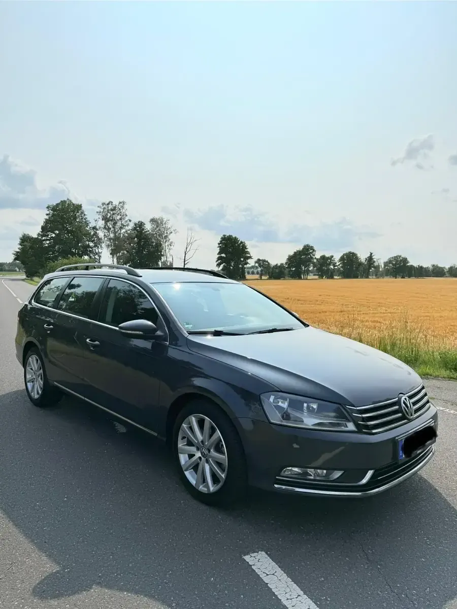 Gebraucht VW Passat 140 PS (102 kW) 2013 Grau Kombi
