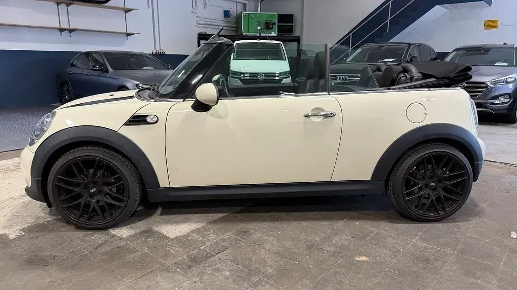 Käytetty Mini Cooper Cabriolet 122 HP (89 kW) 2015 Valkoinen Avoauto