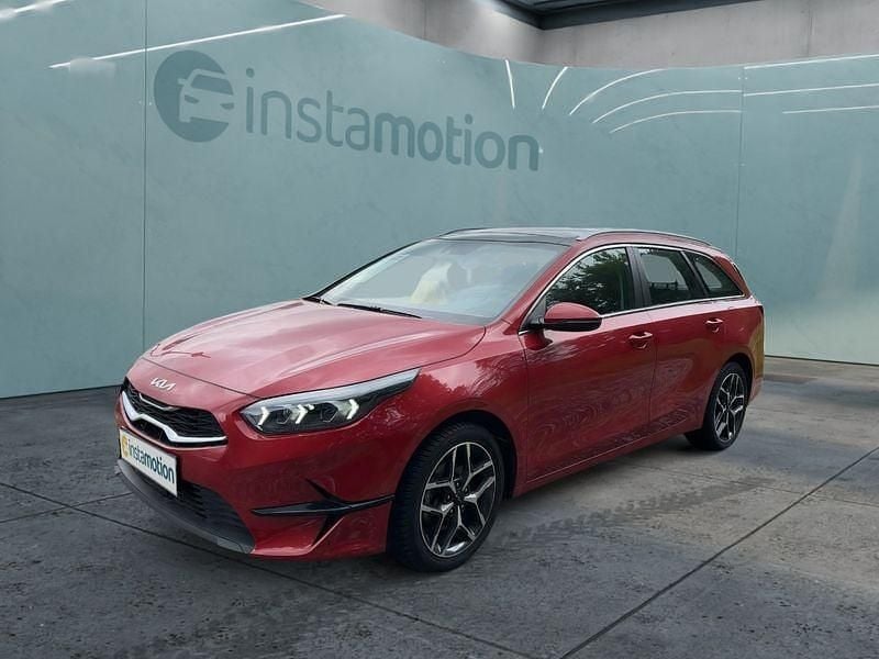 Rot Gebraucht 2023 Kia Ceed Kombi | 26.649 € (Fairer Preis) - Bild 1/4