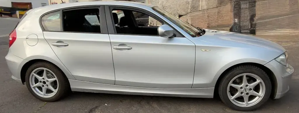 Gebraucht BMW 116 122 PS (89 kW) 2011 Silber Kleinwagen
