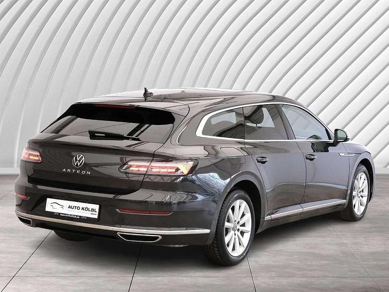 Gebraucht VW Arteon Elegance 190 PS (139 kW) 2023 Mangangrau metallic Kombi