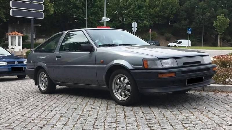 Occasion Toyota Corolla GT 124 ch (91 kW) 1986 Gris Coupé