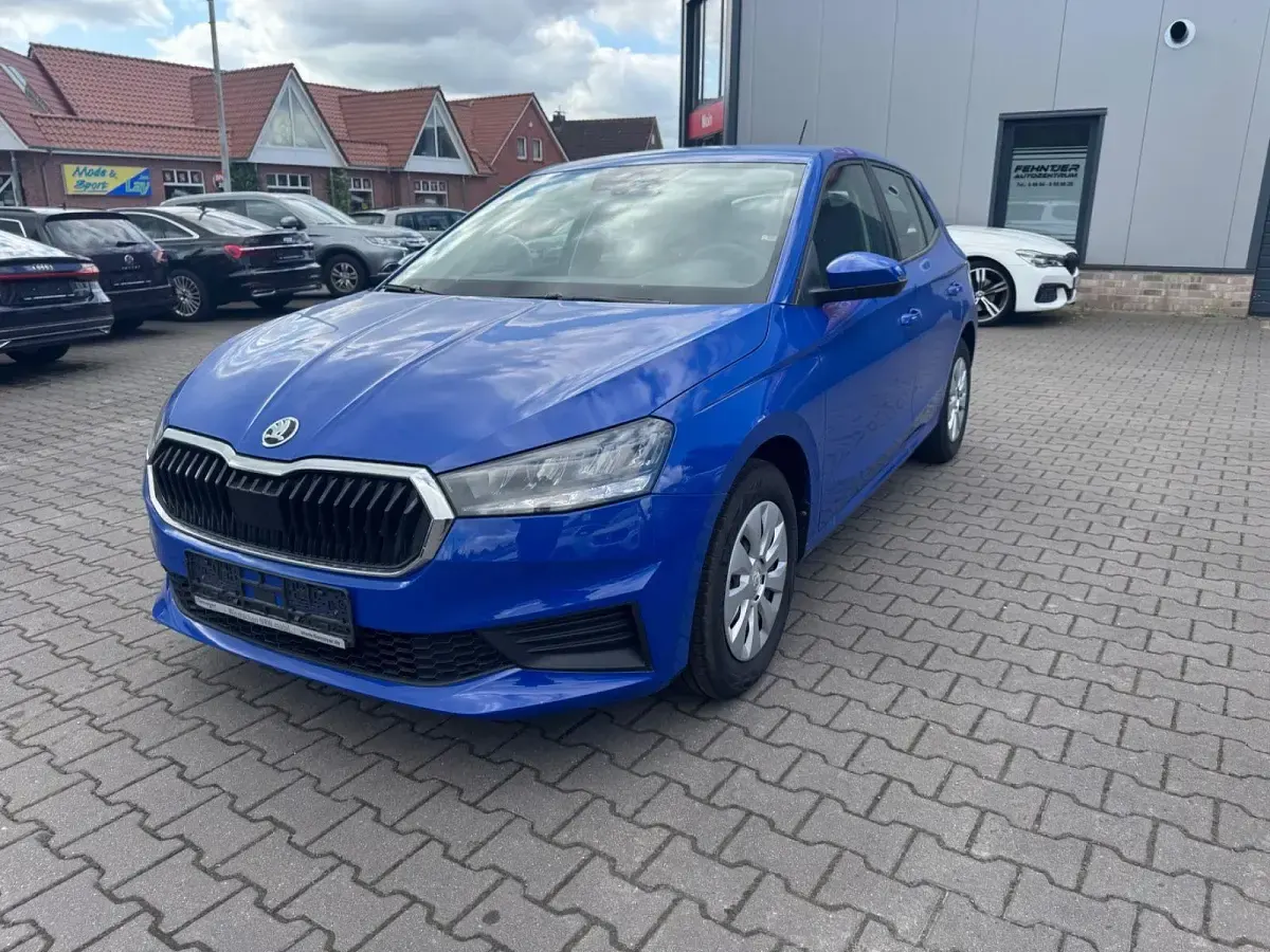 Gebraucht Skoda Fabia 65 PS (47 kW) 2024 Blau Kleinwagen