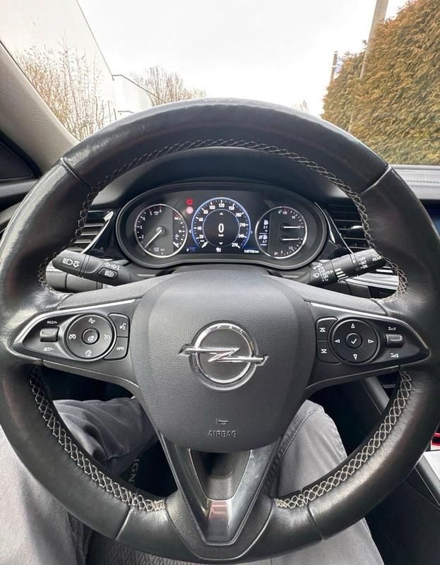 Gebraucht Opel Insignia 170 PS (125 kW) 2019 Schwarz Kombi