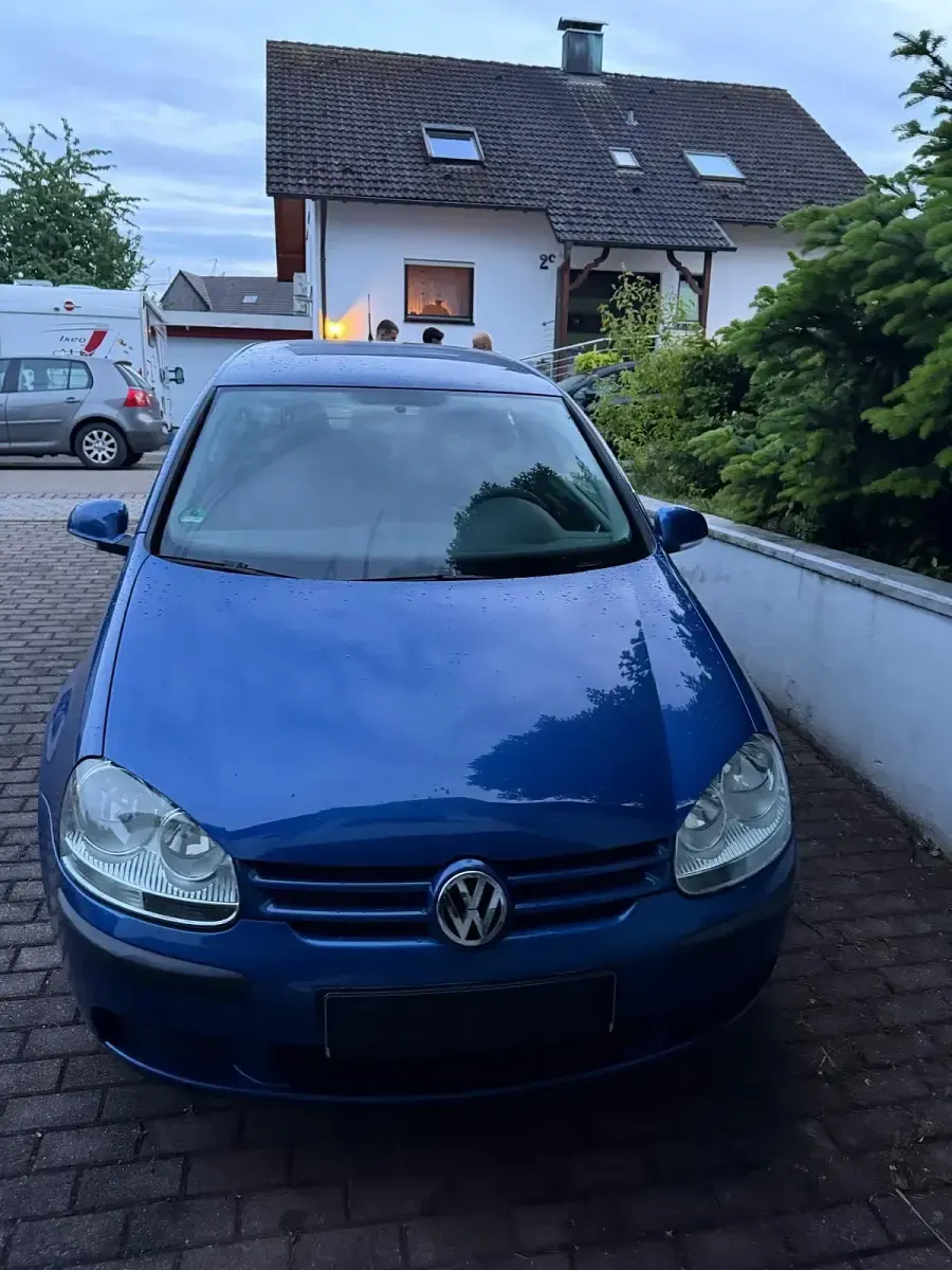 Używany VW Golf 75 KM (55 kW) 2005 Niebieski Coupe