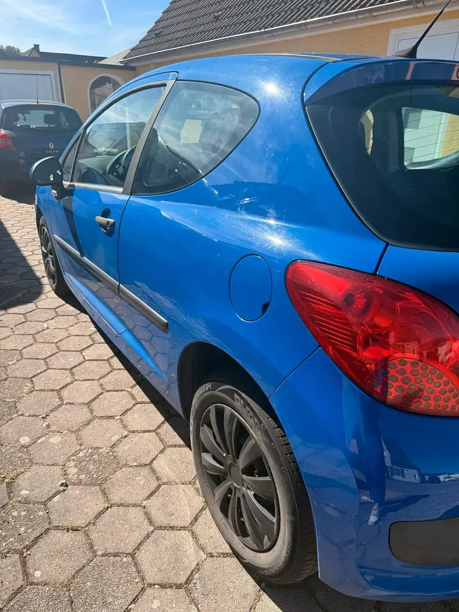 Gebraucht Peugeot 207 73 PS (53 kW) 2006 Blau Kleinwagen