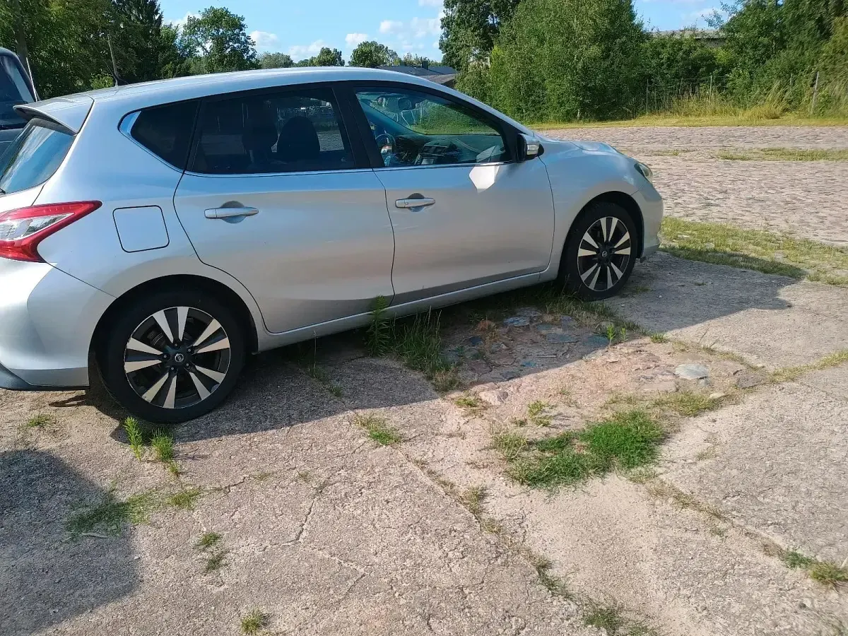 Gebraucht Nissan Pulsar 115 PS (84 kW) 2018 Grau Kleinwagen