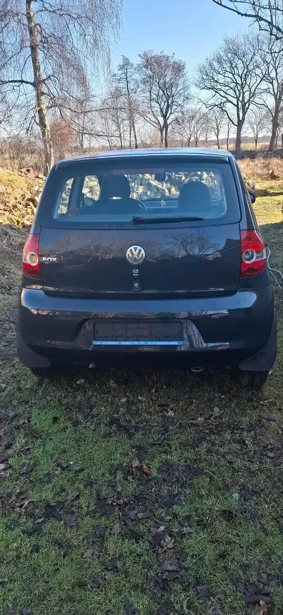 Gebraucht VW Fox 55 PS (40 kW) 2005 Grau Kleinwagen