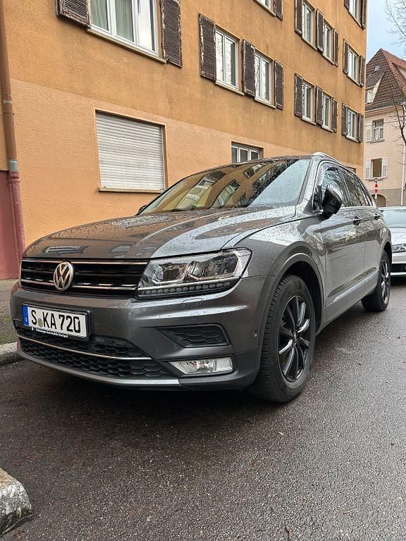 Gebraucht VW Tiguan Highline 179 PS (131 kW) 2017 Silber SUV