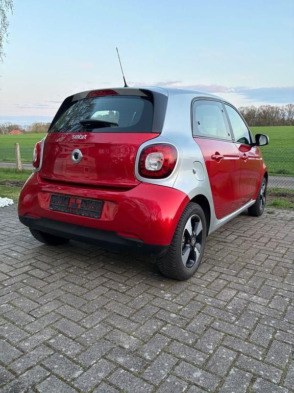 Second-hand Smart ForFour 90 CP (66 kW) 2019 Roșu Hatchback