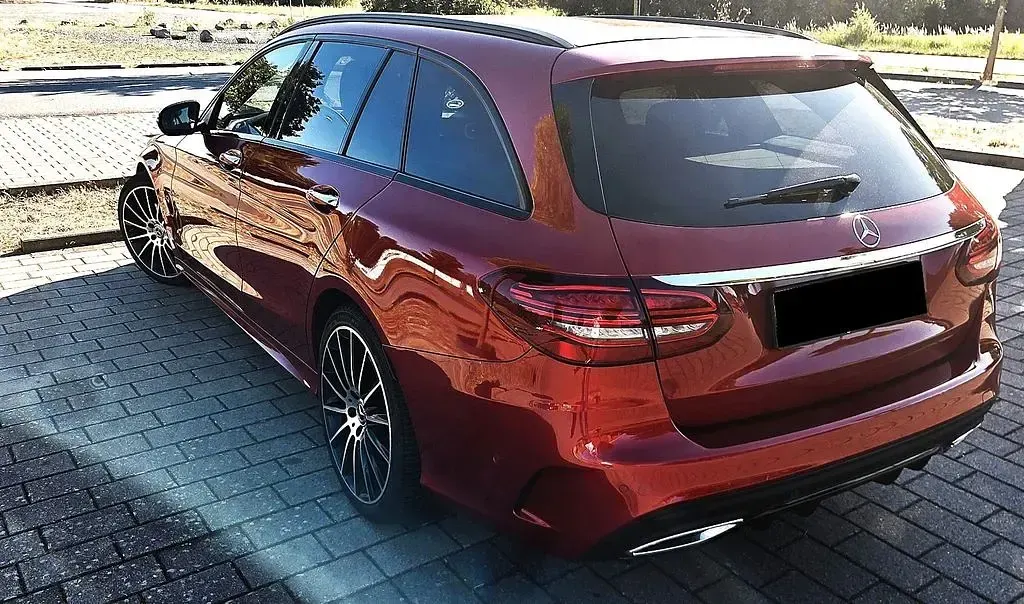 Gebraucht Mercedes C220 AMG line 194 PS (142 kW) 2018 Rot Limousine