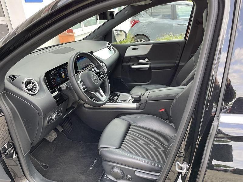 Gebraucht Mercedes B200 Edition 1 163 PS (119 kW) 2019 Schwarz Van / Kleinbus