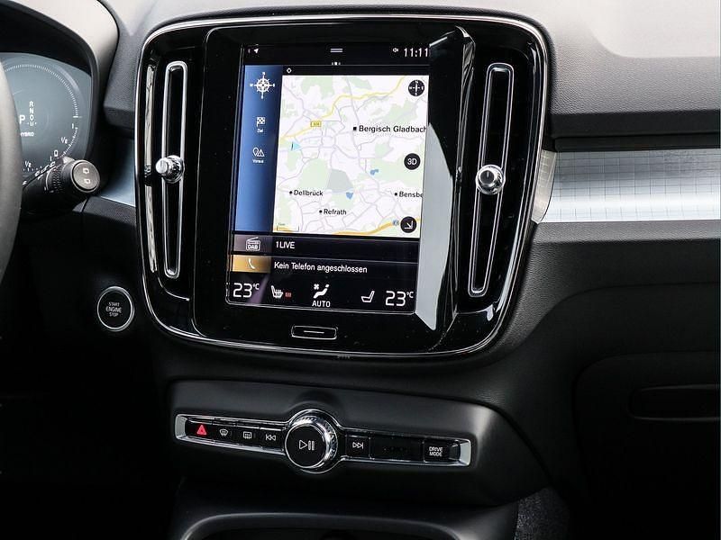 Gebraucht Volvo XC40 209 PS (153 kW) 2023 Weiß SUV