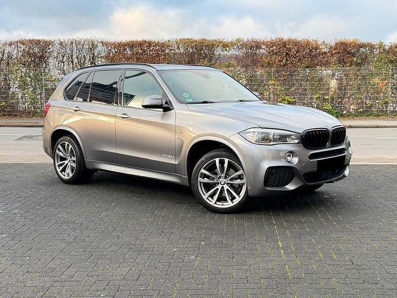 Grau Gebraucht 2018 BMW X5 M Sport SUV | 24.690 € (Guter Preis) - Bild 1/4
