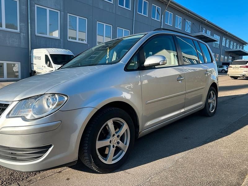 Gebraucht VW Touran 105 PS (77 kW) 2008 Grau Van / Kleinbus