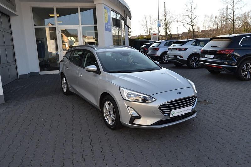 Gebraucht Ford Focus Cool & Connect 125 PS (91 kW) 2019 Silber Kombi