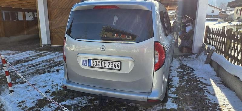 Gebraucht Mercedes T180 Progressive 131 PS (96 kW) 2025 Van / Kleinbus