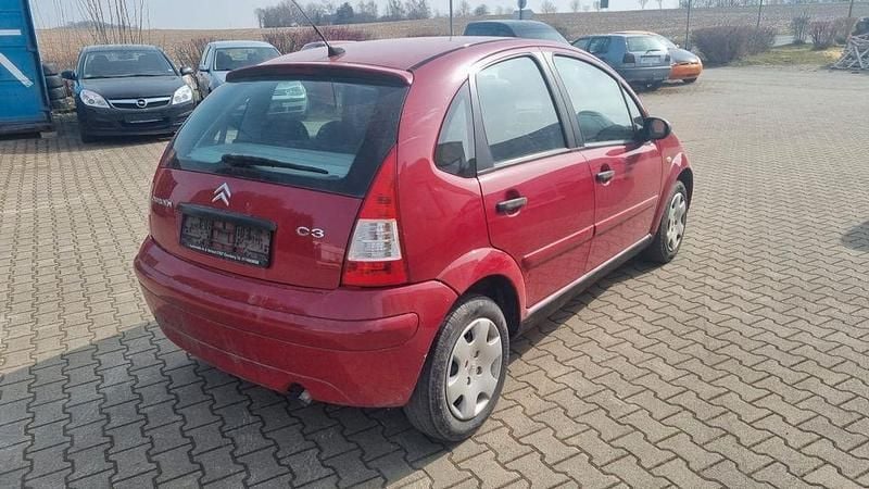 Gebraucht Citroën C3 Comfort 73 PS (53 kW) 2008 Rot Limousine