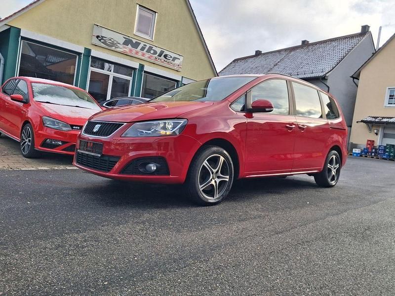 Rot Gebraucht 2014 Seat Alhambra 4Drive Van / Kleinbus | 11.750 € (Fairer Preis) - Bild 1/4