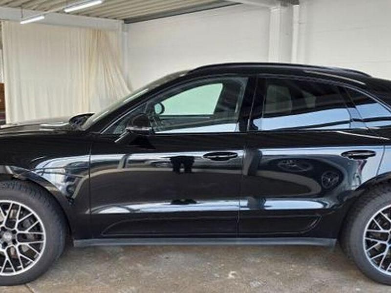 Gebraucht Porsche Macan 252 PS (185 kW) 2016 Schwarz SUV