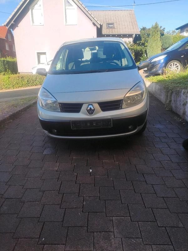 Grau Gebraucht 2004 Renault Scénic II Van / Kleinbus | 2.500 € - Bild 1/4