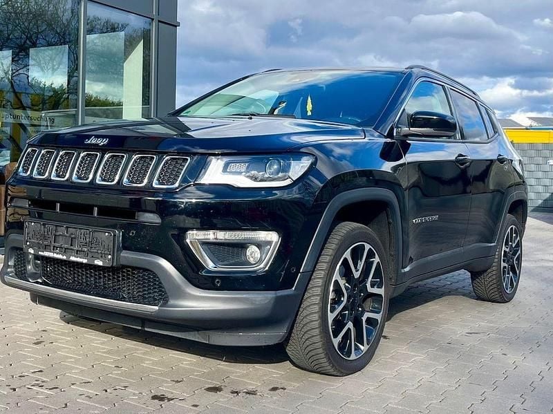 Gebraucht Jeep Compass Limited 170 PS (125 kW) 2019 Schwarz SUV