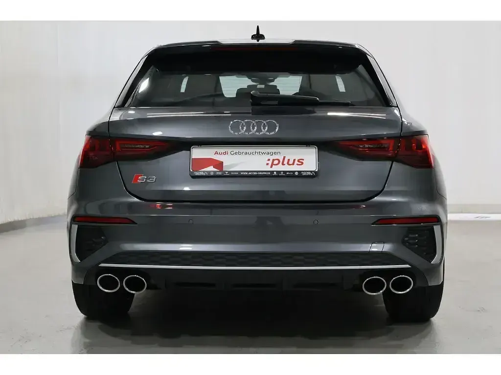 Gebraucht Audi S3 228 PS (167 kW) 2024 Grau Limousine