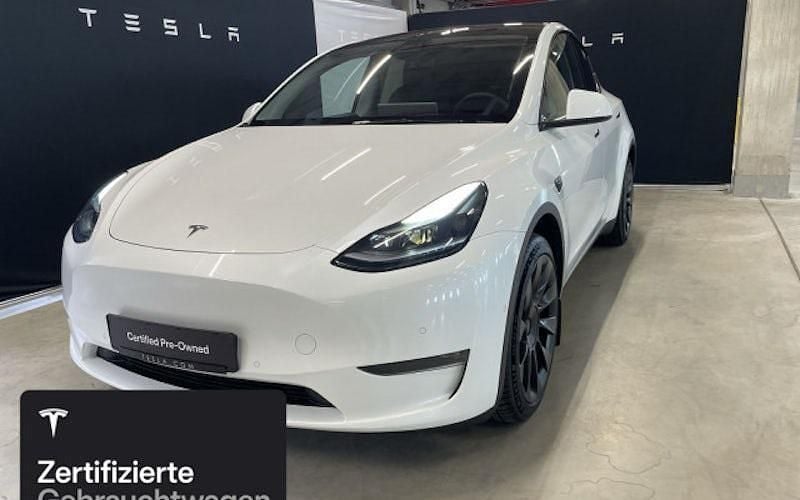 Weiß Gebraucht 2022 Tesla Model Y SUV | 35.500 € (Guter Preis) - Bild 1/4