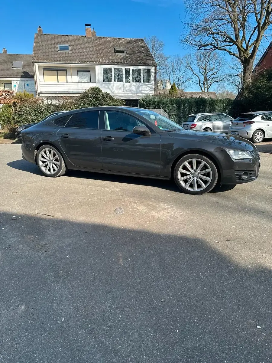 Gebraucht Audi A7 Sport 299 PS (219 kW) 2013 Grau Kleinwagen