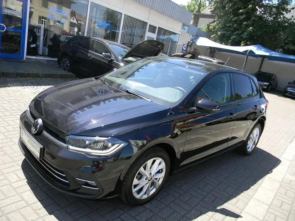 Gebraucht VW Polo Style 95 PS (69 kW) 2022 Schwarz Kleinwagen