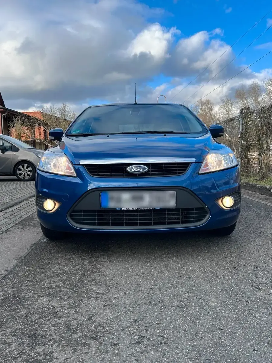 Gebraucht Ford Focus 116 PS (85 kW) 2008 Blau Limousine