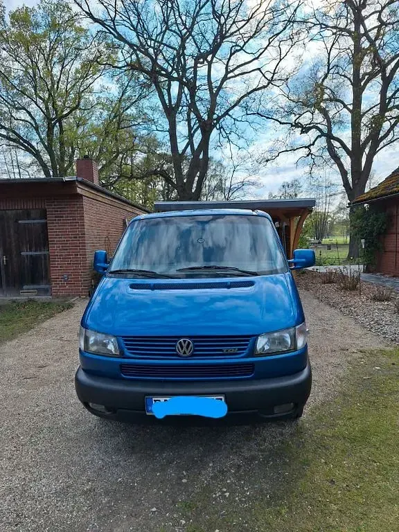 Gebraucht VW T4 102 PS (75 kW) 1999 Blau Van