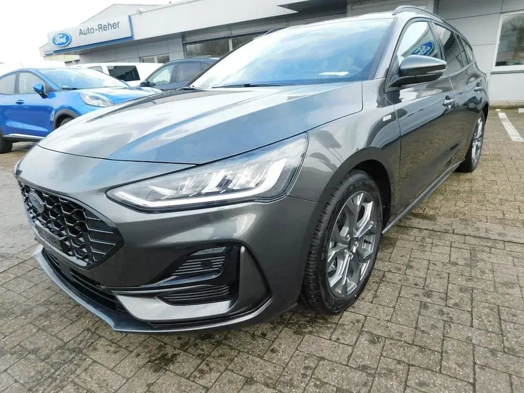 Neu Ford Focus ST-Line X 116 PS (85 kW) 2026 Grau Limousine