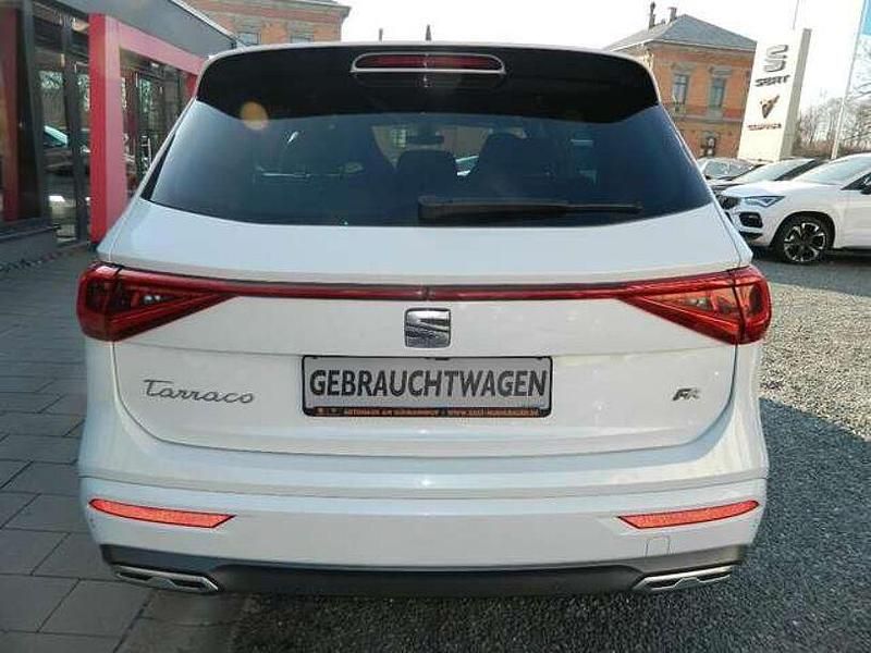Gebraucht Seat Tarraco FR 150 PS (110 kW) 2023 Oryx weiss perlmutteffekt SUV