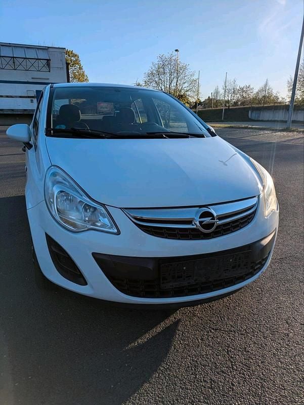Second-hand Opel Corsa 69 CP (50 kW) 2012 Alb Hatchback
